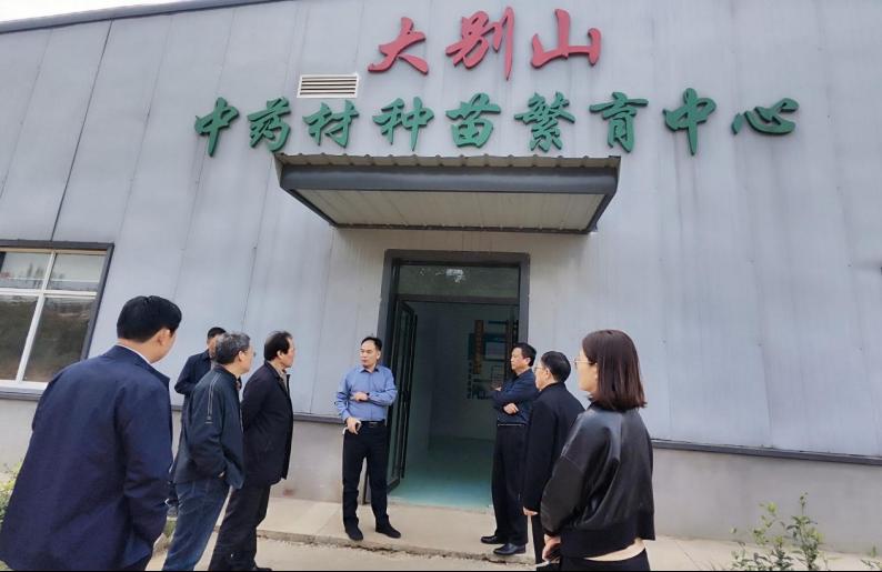 德信体育APP与新县昱耀生物科技有限公司共探合作新机遇